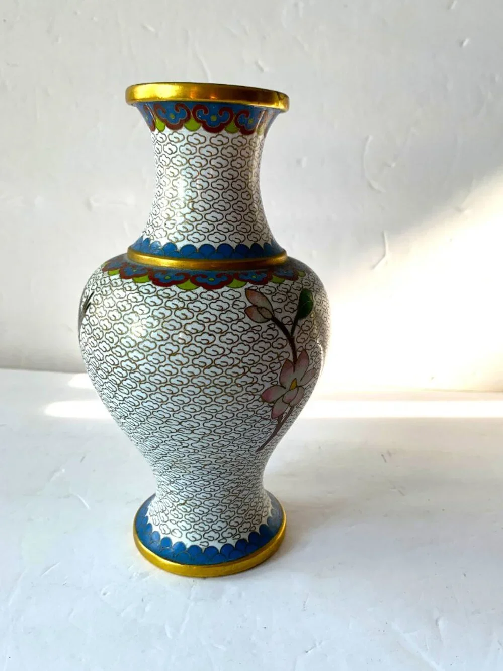 VINTAGE CLOISONNÉ FLOWER FLORAL ENAMEL BRASS VASE MID-20TH CENTURY  HAND-CRAFTED